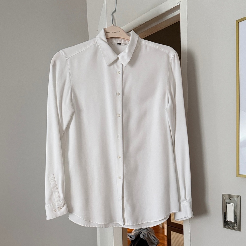 Uniqlo white button down